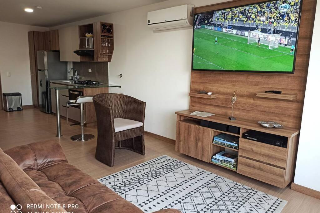 Tres33 #707 7th Heaven-views, King Bed, Wifi, Desk Apartamento